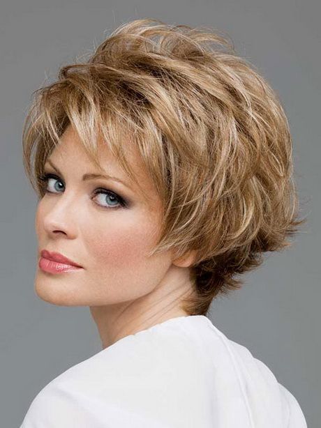 Short Haircuts For Older Women: Age Gracefully With These Amazing 36  Hairstyles
