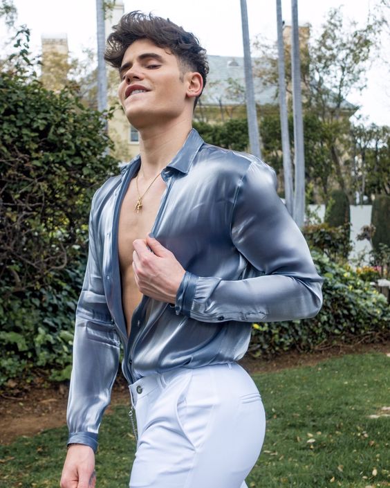 Styling Tips for Casual Occasions Satin Shirt Styling Tips for Casual Occasions Satin Shirt