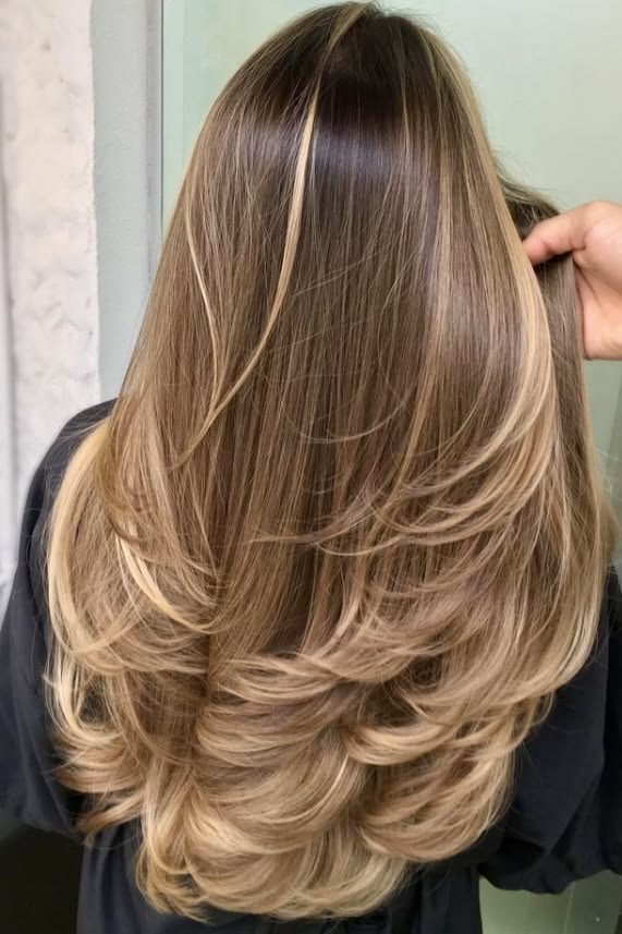 20 Stunning Butterfly Haircut Ideas: A Trend Worth Trying