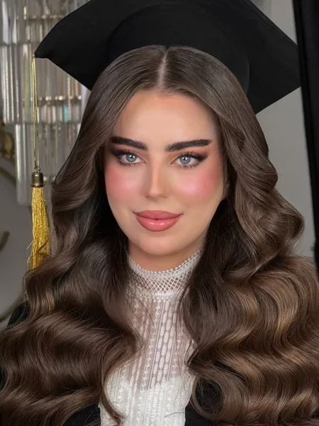 Full Voluminous Waves for Graduation