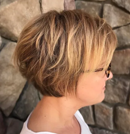 60 Unbeatable Haircuts for Women over 40 to Take on Board in 2025