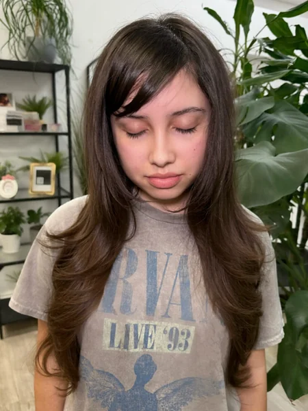Long Hair Side-Swept Bangs Side Part