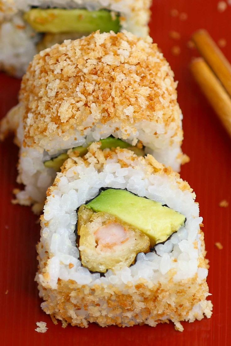 Crunchy Roll Sushi (Tempura California Roll Recipe) | Sushi roll recipes, Homemade sushi, Crunchy roll sushi