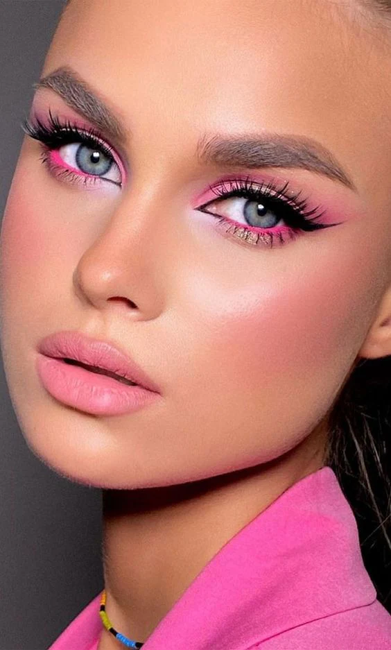 Pink makeup 2025 looks