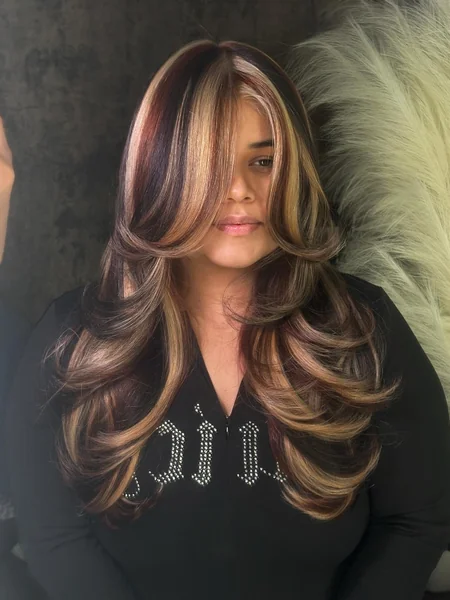 Calico Hair Color Hairstyles on Layered Blowout