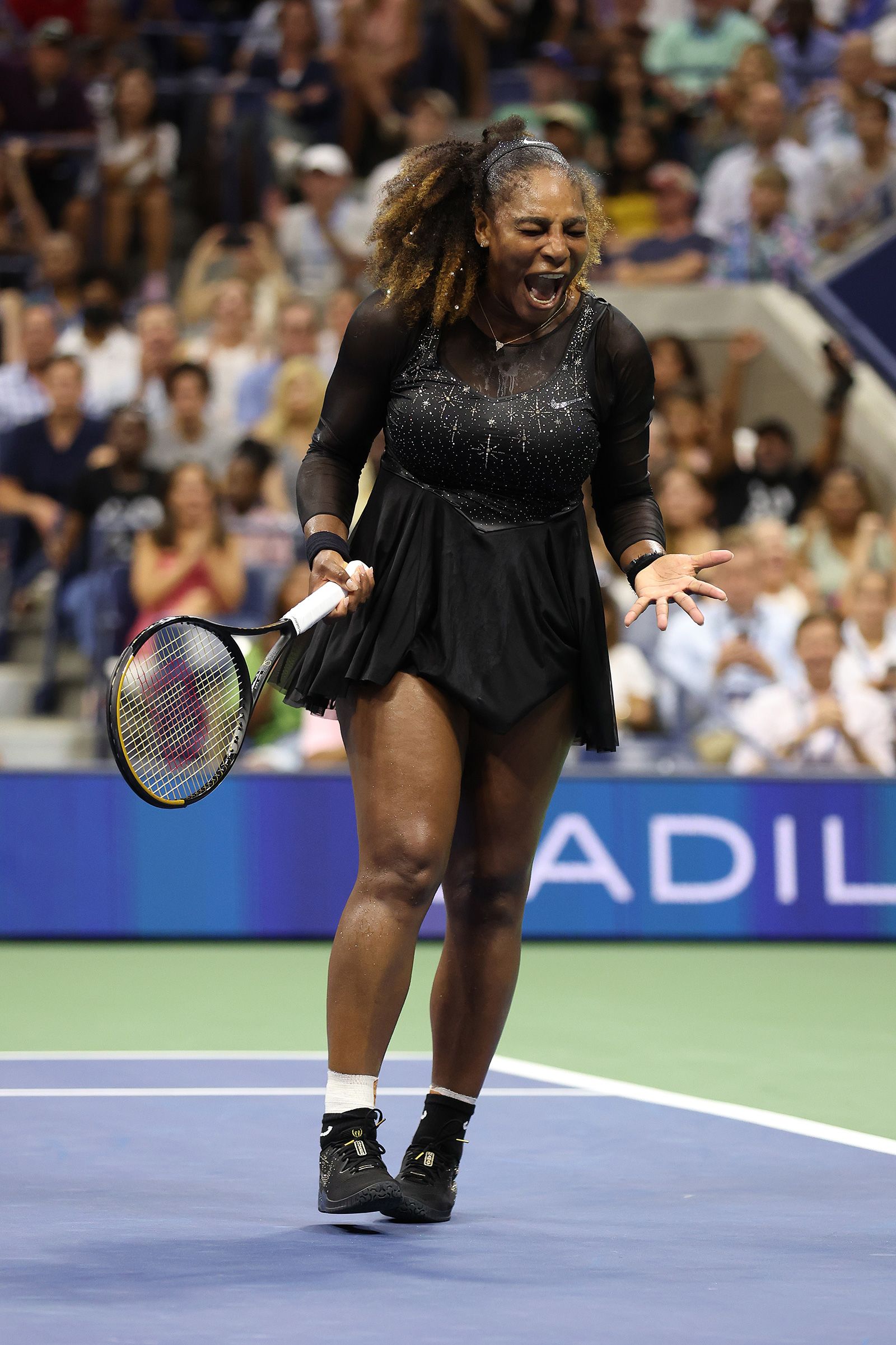 Look of the Week: Serena Williams' bedazzled black tournament ...