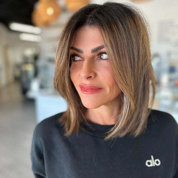 Soft Brunette Layered Bob with Effortless Face-Framing Texture