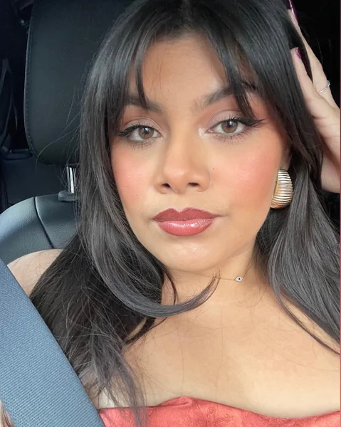 Side-Swept Bangs Hairstyle