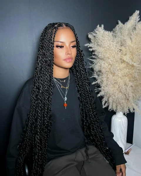 Long Black Senegalese Twists Clean Knotless