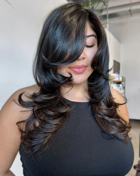 Side Part Long Black Curled Layers