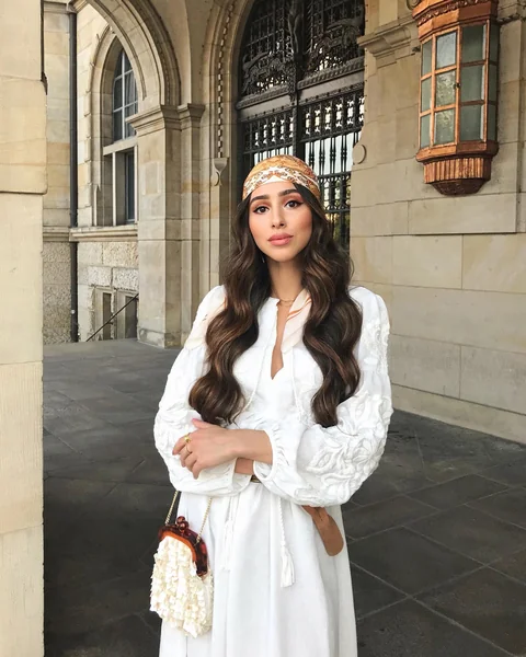 Cream Lace Bandana