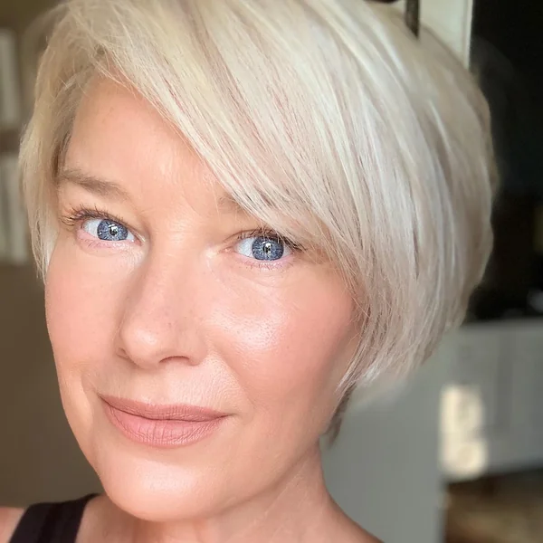 Short Platinum Blonde Bob with Side Part