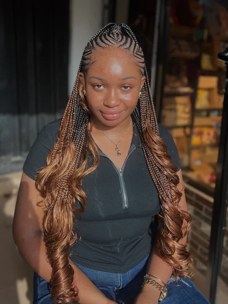Long Black-to-Caramel Knotless Braids with Curly Ends