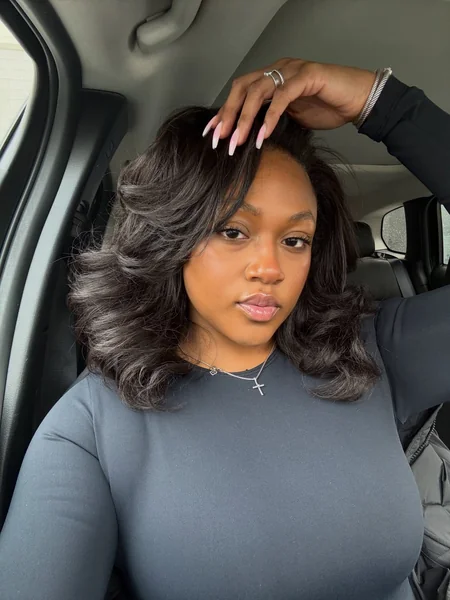 Wavy Bob with Side Sweep