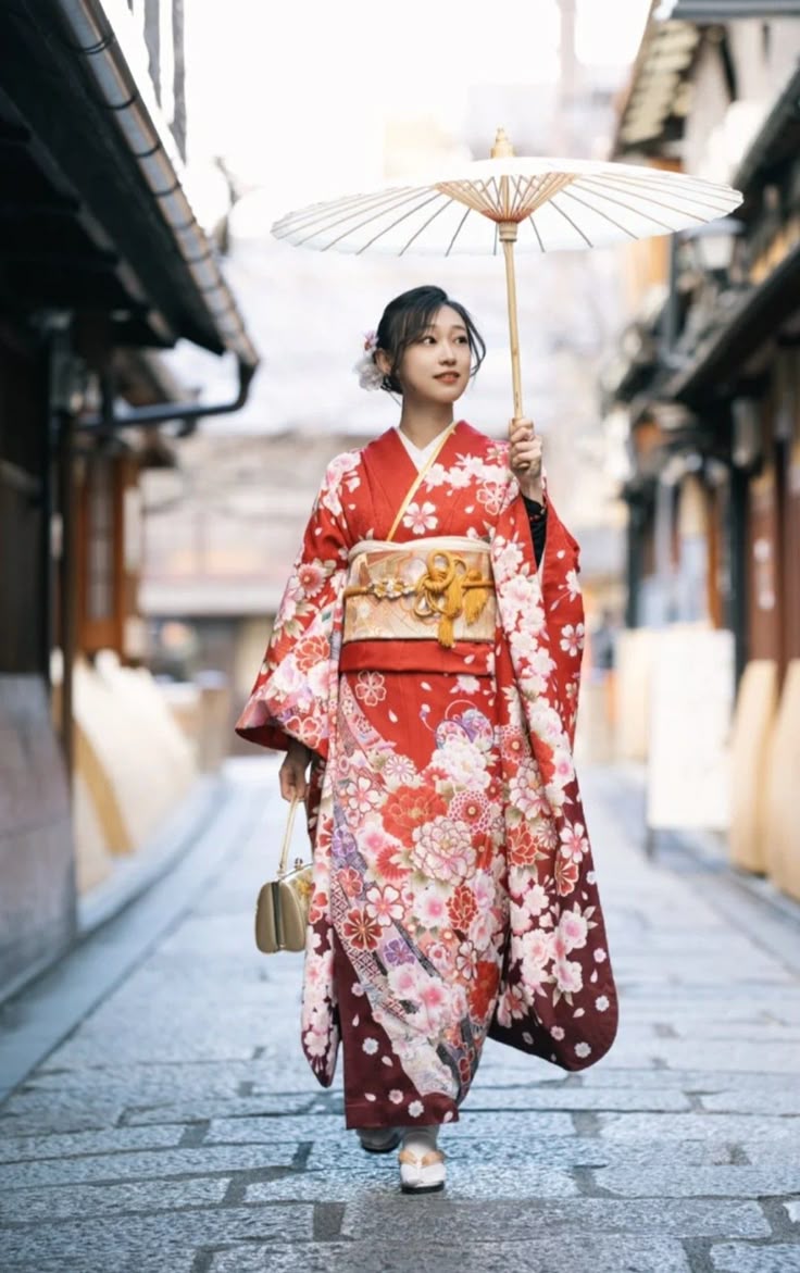 Pin by Ou on 着物 | Japanese outfits, Japanese traditional clothing, Japanese  traditional dress