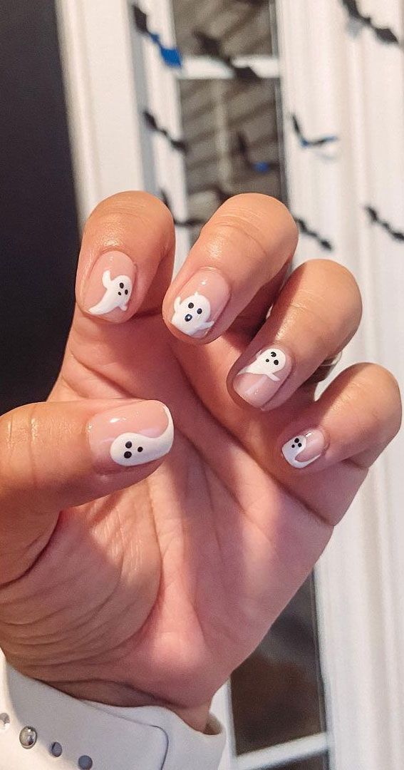 Candy Corn Cuties: Sweet Halloween Nails