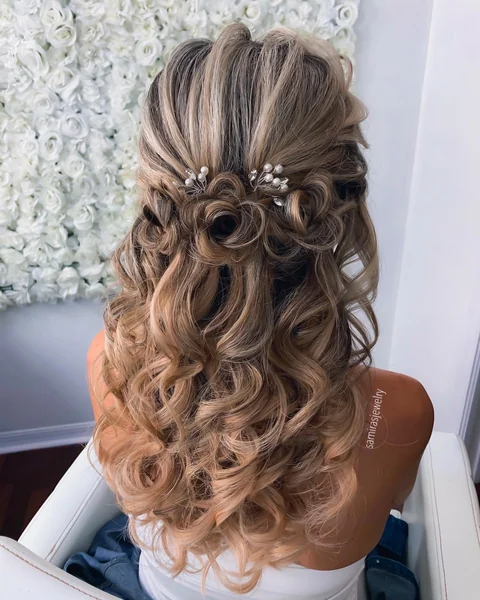 Curly Rose Bun with Pearl Hairpins