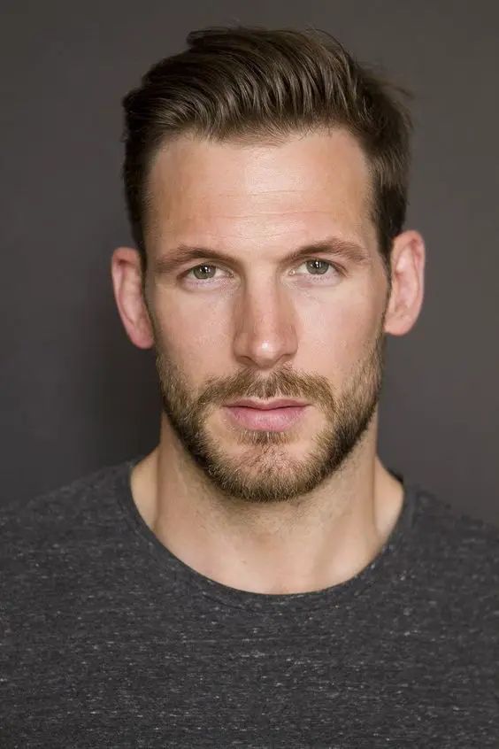 Trendy Hairstyles for Men Over 40 - 2025: 21 Popular Haircuts for ...