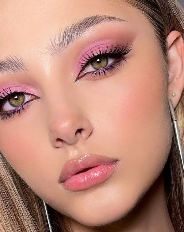 15+ Eyeshadow Makeup Looks For Your Most Captivating Eyes Ever!