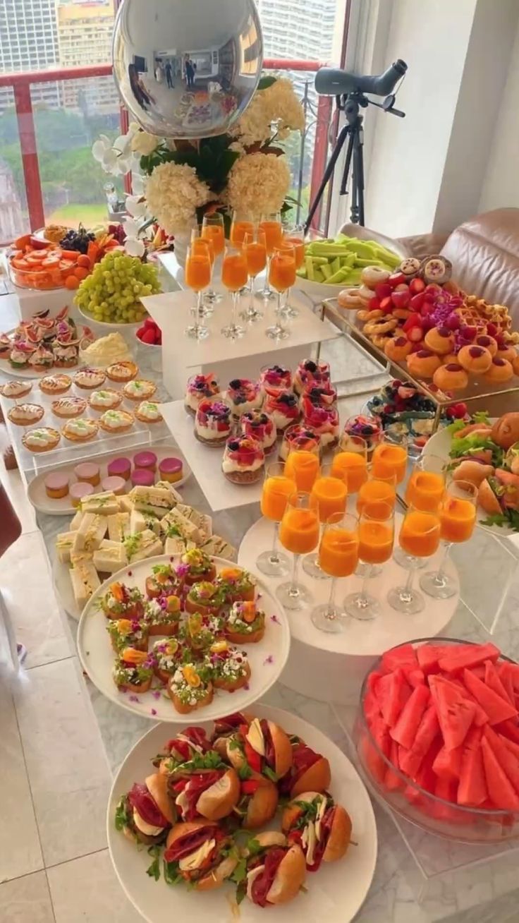 Brunch 2022 aesthetic