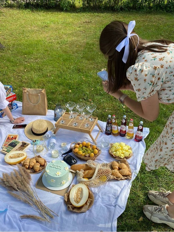 17 Aesthetic Birthday Picnic Party Ideas For The Best Time