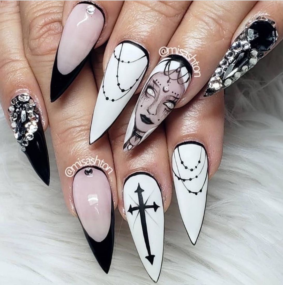 19 ideas de Halloween uñas | diseños de uñas halloween, manicura ...