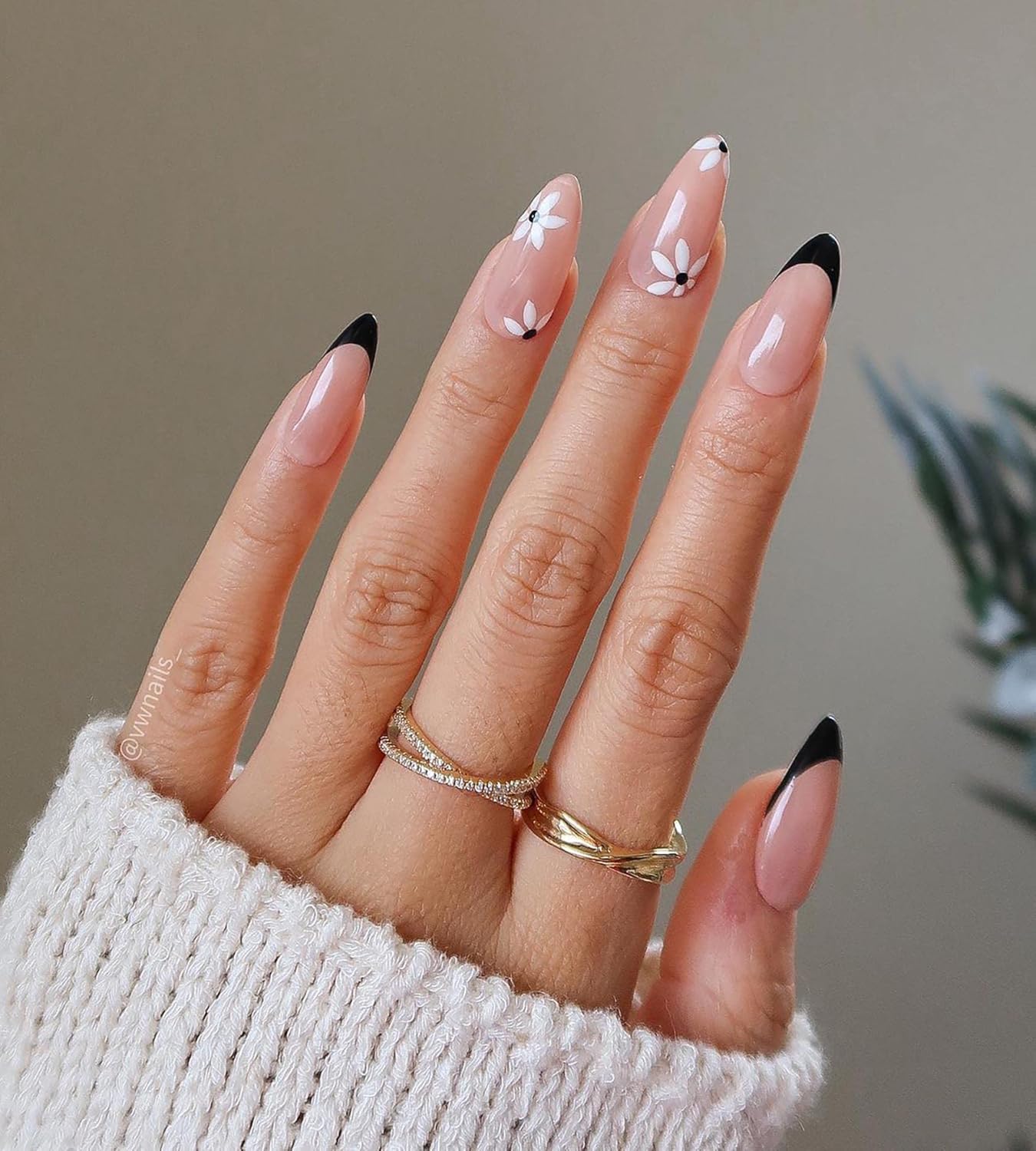 24 Pcs Medium Stiletto Acrylic Press on Nails in Ghana | Ubuy