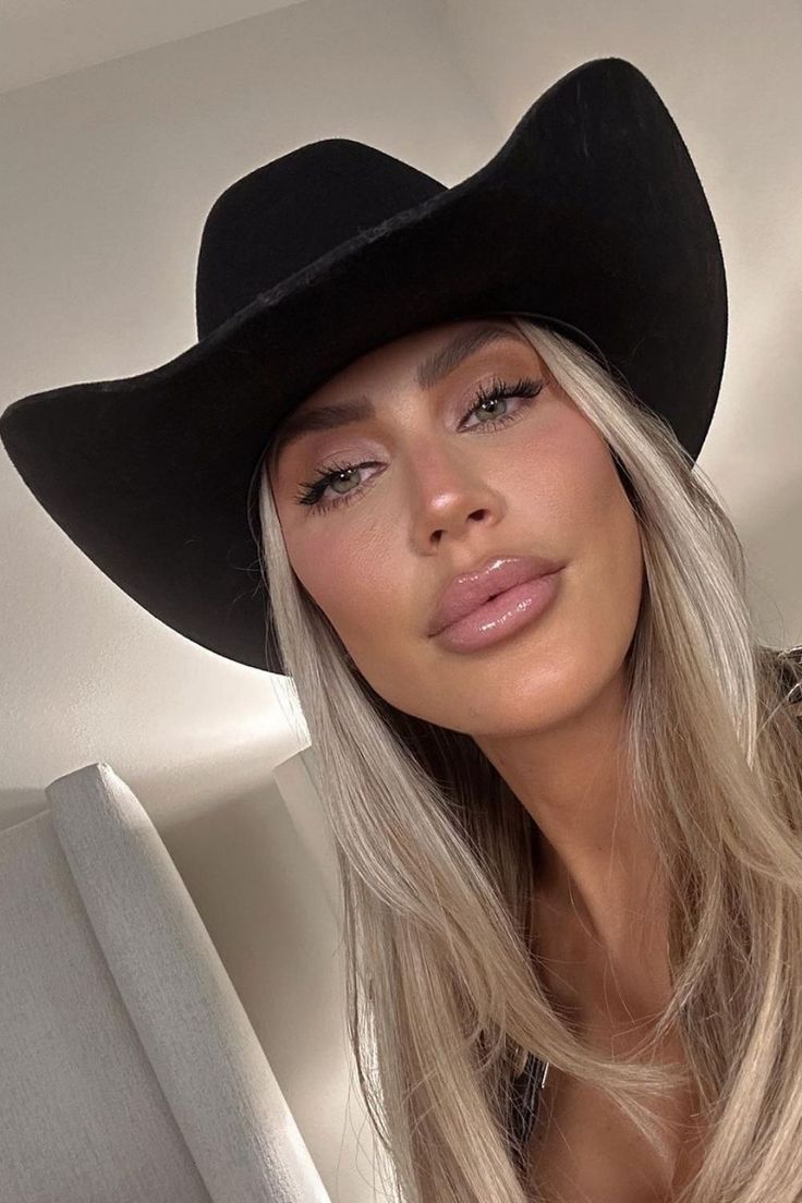 20 Fabulous Cowgirl Makeup Ideas