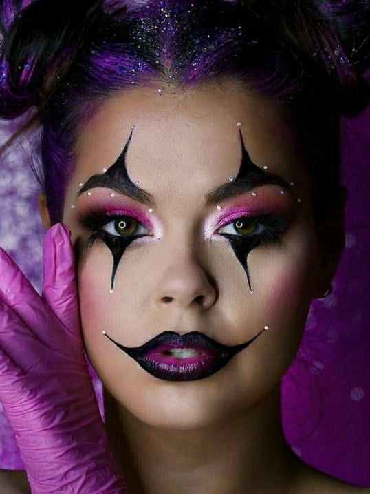 45+ Stunning Clown Makeup Looks for a Spooktacular Halloween