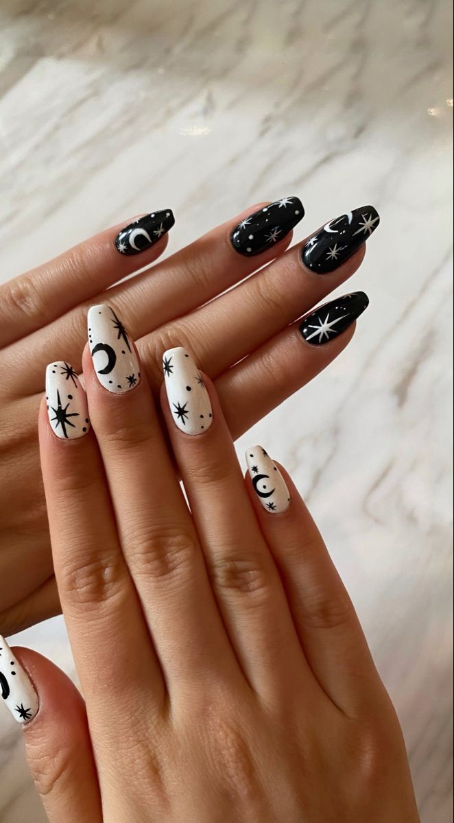 Halloween Witchy B&W Nails