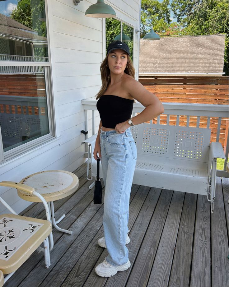 casual summer outfit, abercrombie jeans, sporty chic style, casual ...