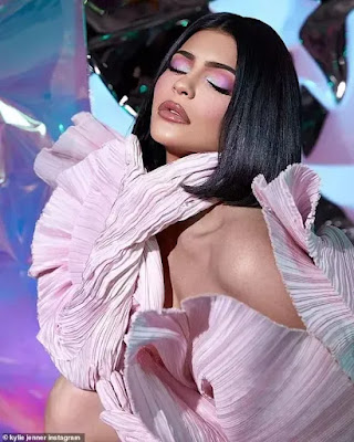 Kylie Makeup's Collaborations with Influencers Kylie Makeup's Collaborations with Influencers