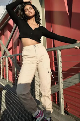 Cargo Pants vs. Other Bottoms