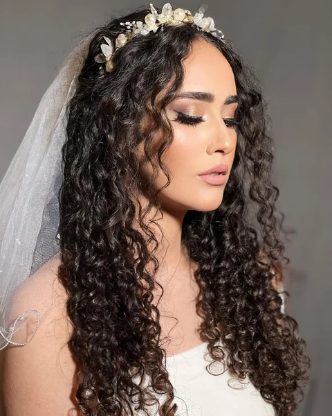 Bridal Long Defined Spiral Curls with Headpiece