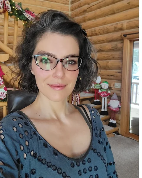 Curly Short Shag with Natural Gray Definition