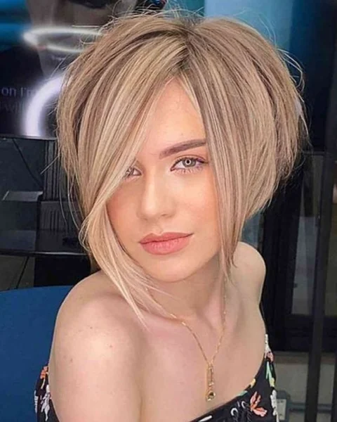Dramatic Stacked Chin Bob with Long Face Frame