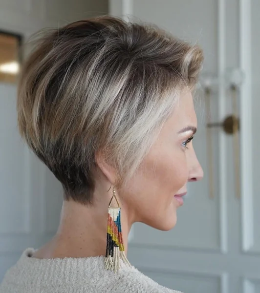 Elegant Highlighted Pixie with Voluminous Crown