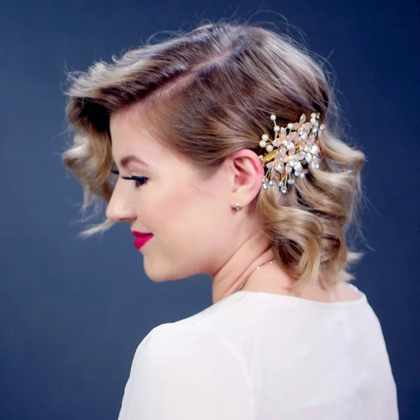 Formal Wavy Chin Cut with Vintage Pin