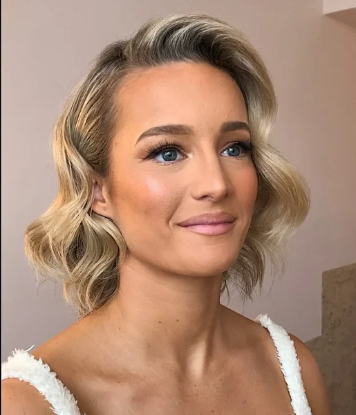 Glamorous Blonde Finger Wave Bob for Events