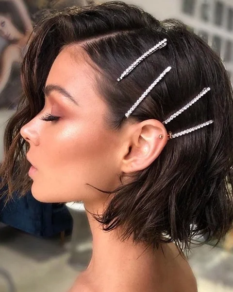 Glamorous Wavy Bob with Layered Sparkle Pins