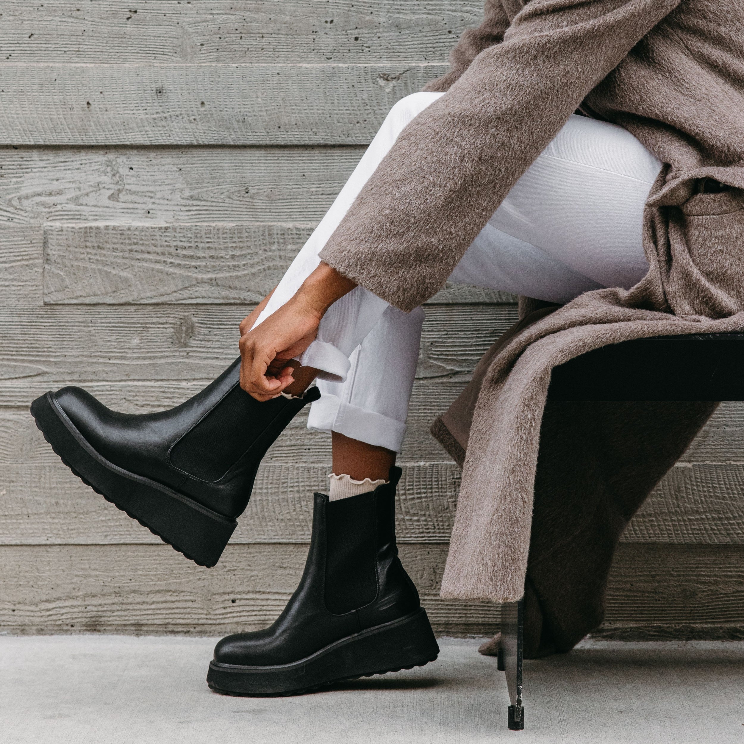 Chelsea Boots: Women's Fall & Winter Favorites – Rocket Dog®