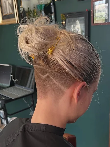Hidden Undercut Design for Medium Hair
