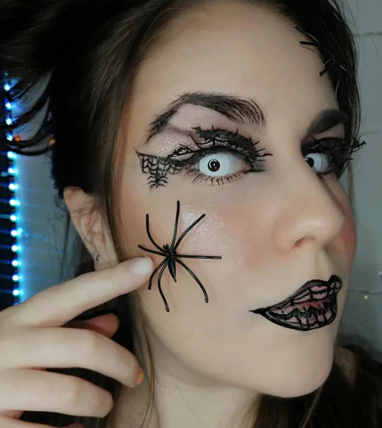 Last-Minute Easy Halloween Makeup Ideas