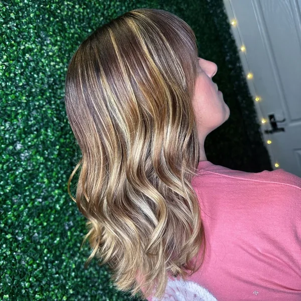 Medium Layered Lob with Caramel Balayage Waves