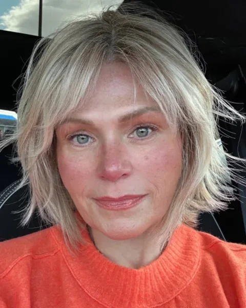 Messy Layered Shag Bob with Face-Framing Waves