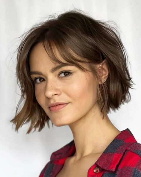 Messy Textured Chin Bob with Wispy Curtain Bangs