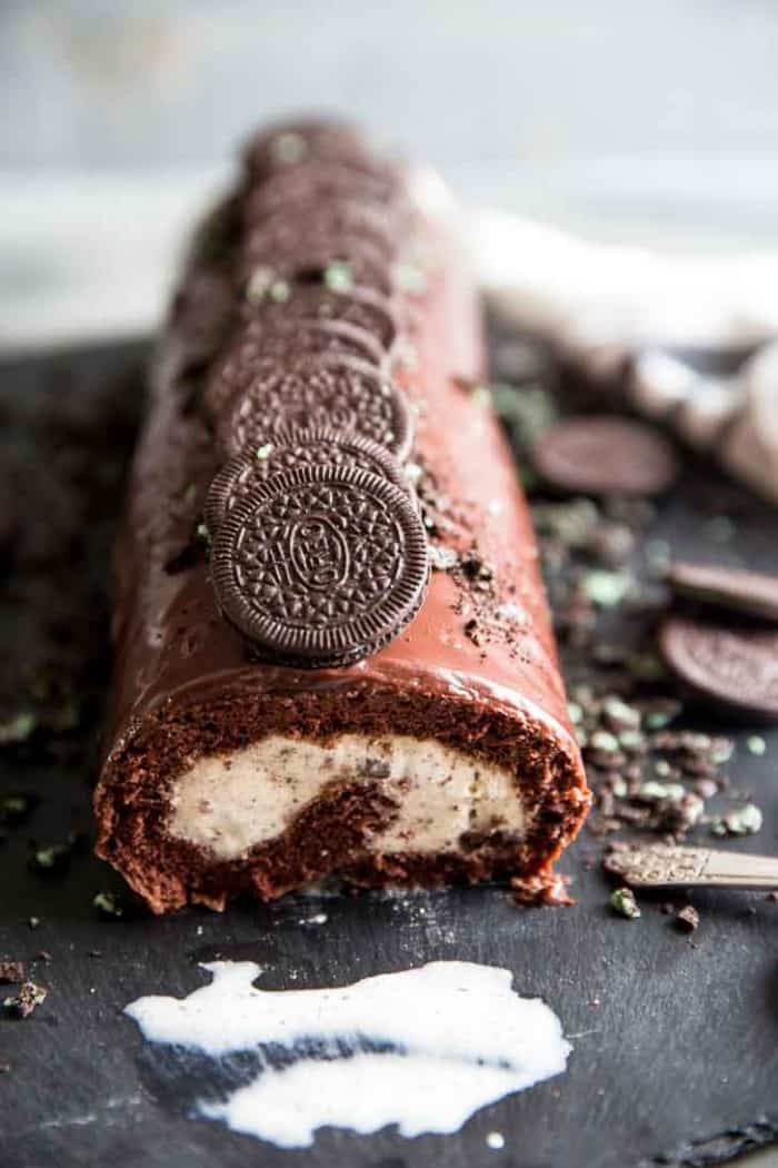 Oreo Ice Cream Cake Roll Recipe - Lemons for Lulu