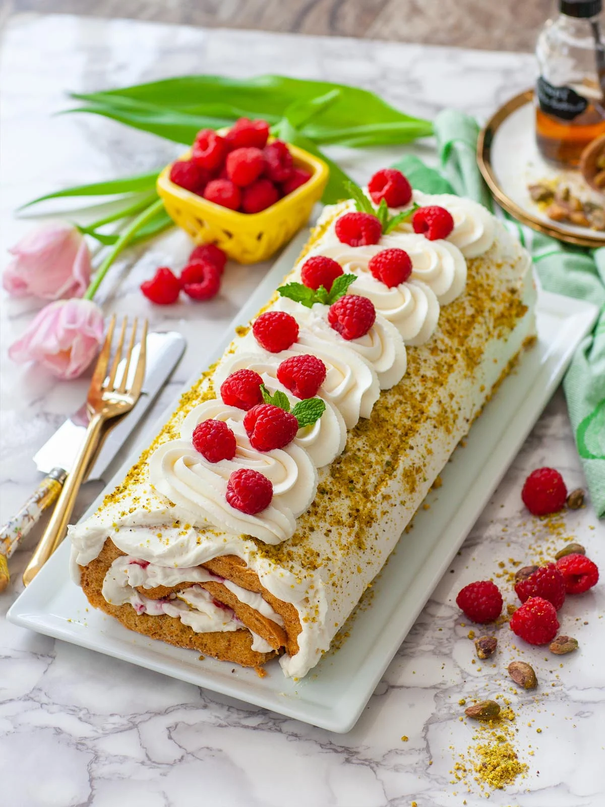 Pistachio Raspberry Swiss Roll Cake (video) - Tatyanas Everyday Food