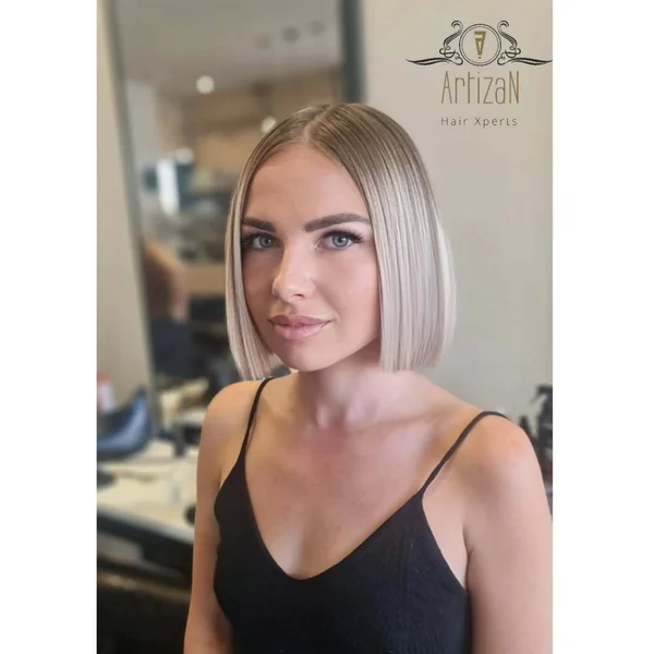 Razor-Sharp Blunt Bob with Root Melt Blonde