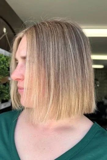 Sleek Straight Lob with Subtle Balayage